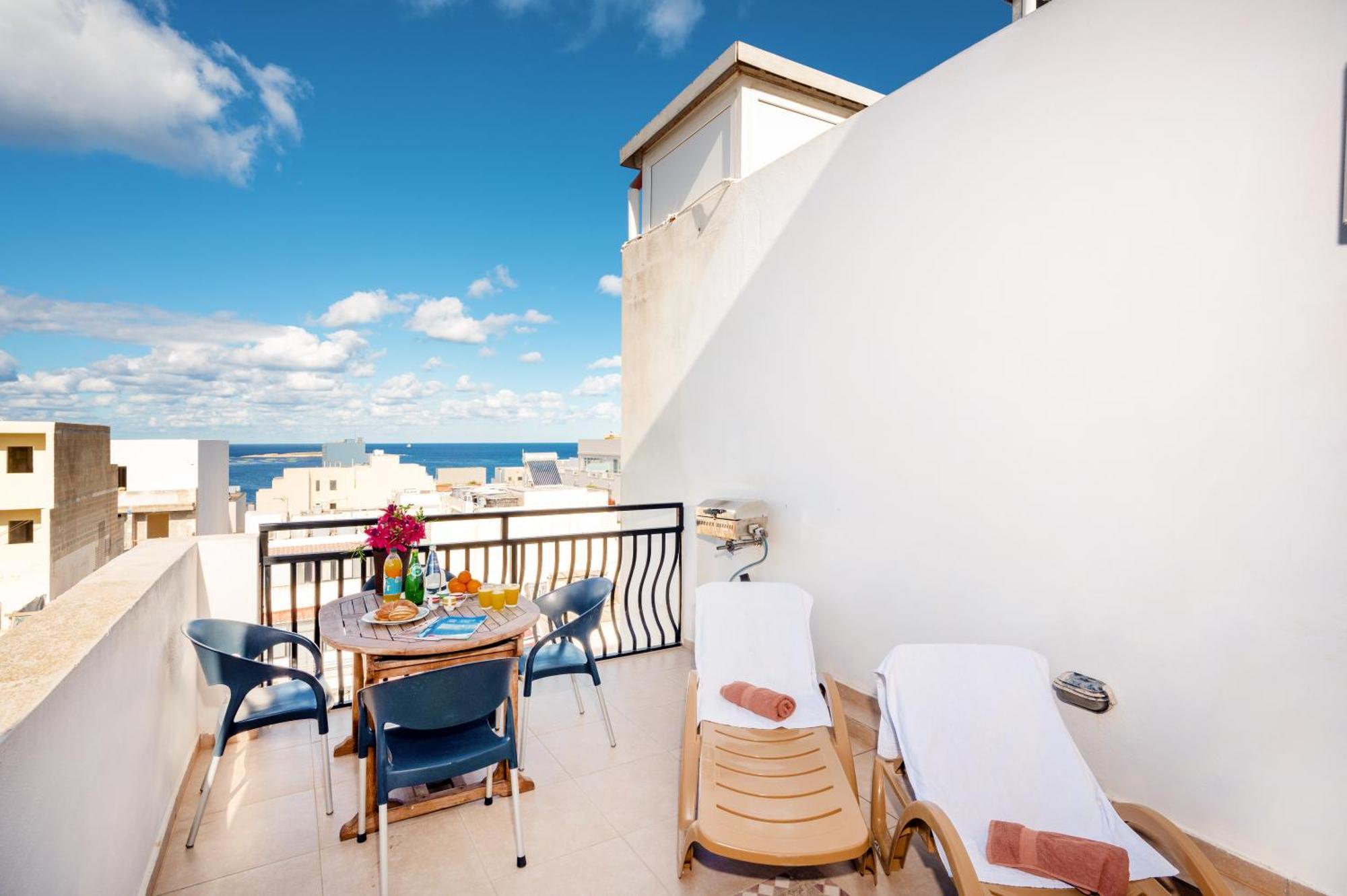 Seashells 2 Bedroom Apartment With Sunny Terrace With Stunning Sea Views - By Getawaysmalta St. Paul's Bay Exterior foto